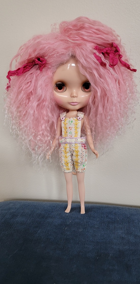 Blythe Candy Pink frosted tips